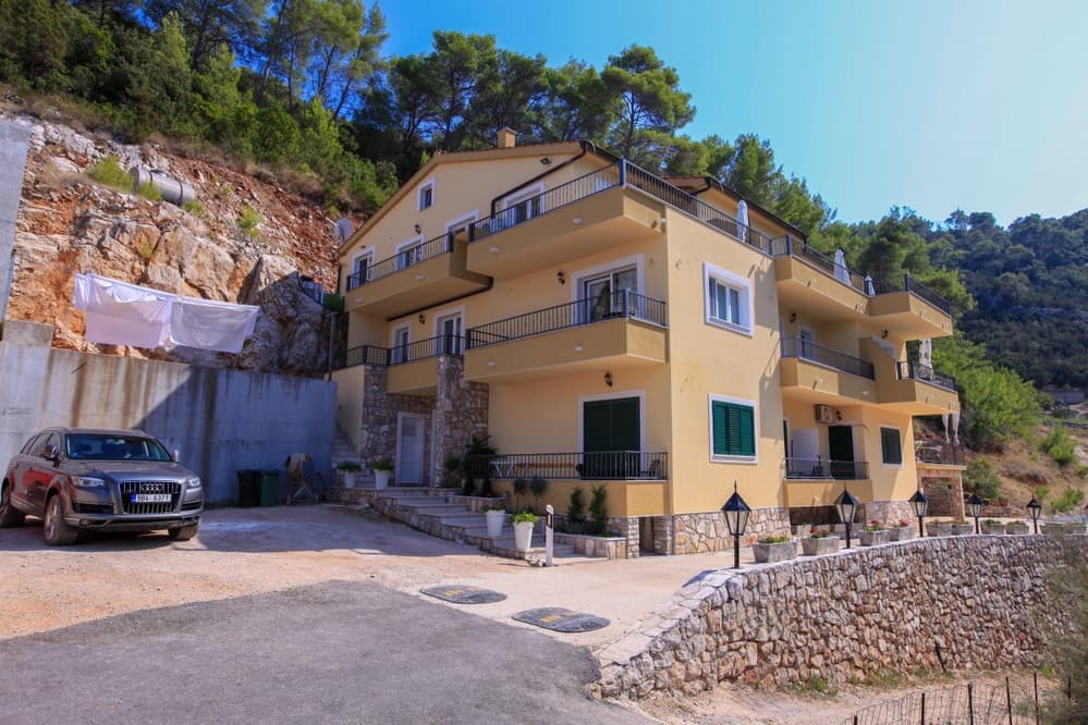 Secluded holiday home Bella - 6